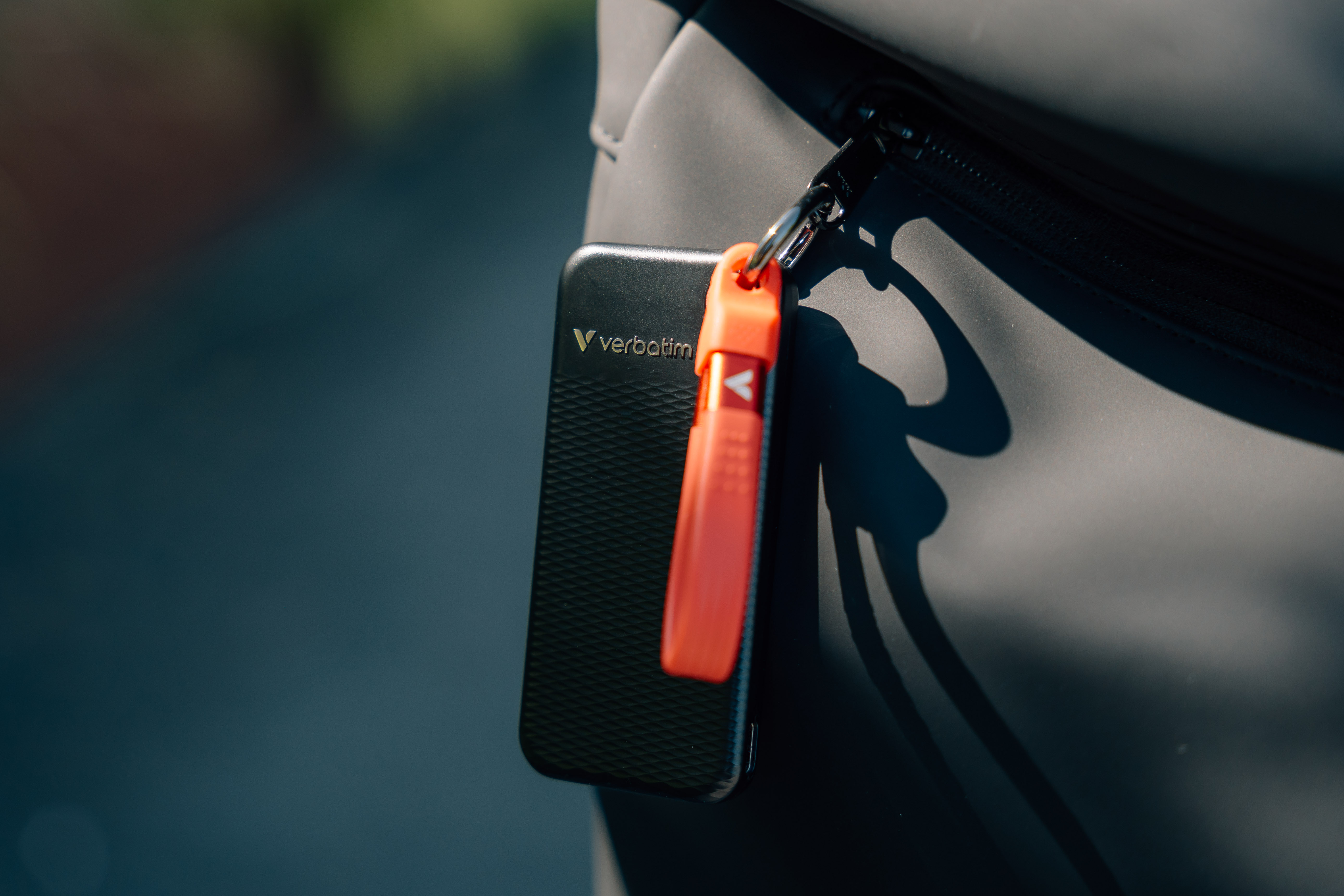 Verbatim Lifestyle pictures_Pocket SSD_Shooting August 2024_32192_32196_DF 3.jpg